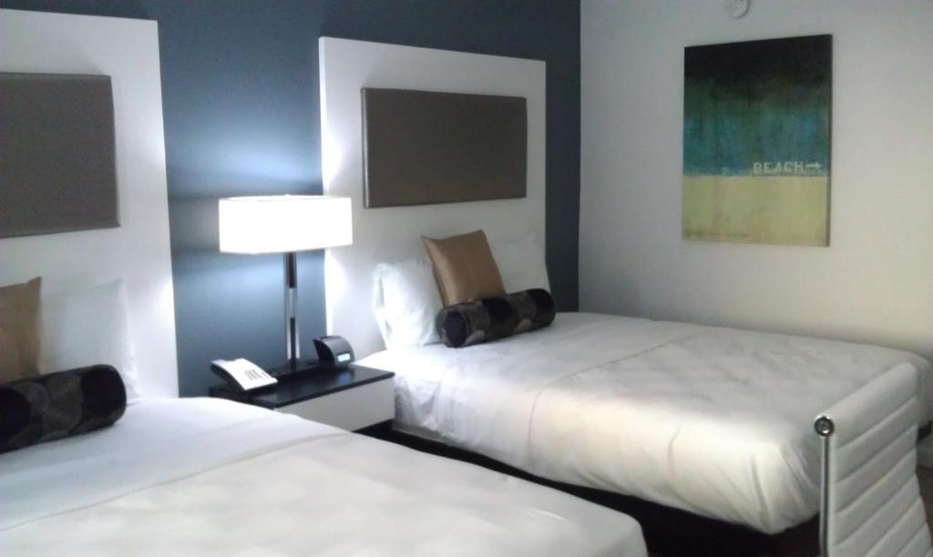 Deluxe Queen Room with Two Queen Beds
